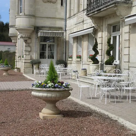 Château des Monthairons Hôtel Restaurant GastroMaison Spa privatif-3