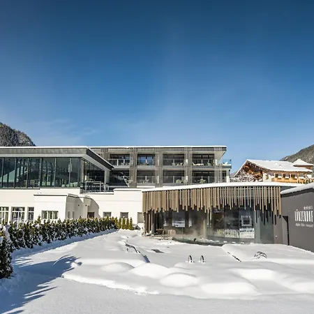 Alpin Life Resort Lürzerhof-3