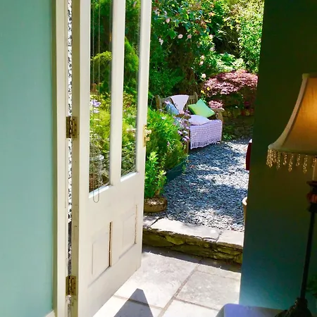 Storrs Gate House B & B No Pets Allowed-2