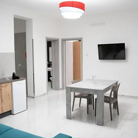 L'Officina - San Cataldo Hotel-2