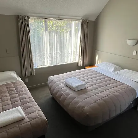 Manuka Crescent Motel-2