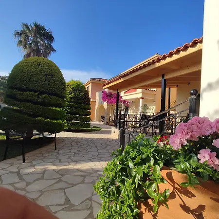 Elanthi Village Apartments-3
