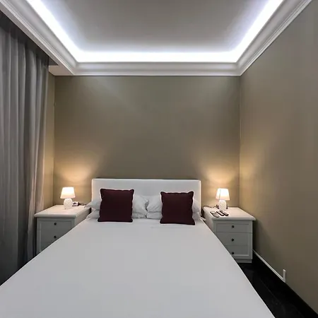 Bq House Colosseo Luxury Rooms-3