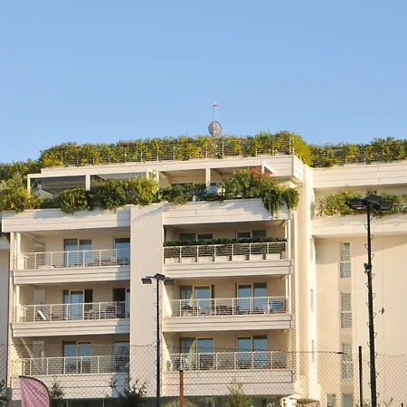 Marina Verde Resort Official-2