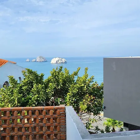 Hill House Mazatlan - Bed & Breakfast-3