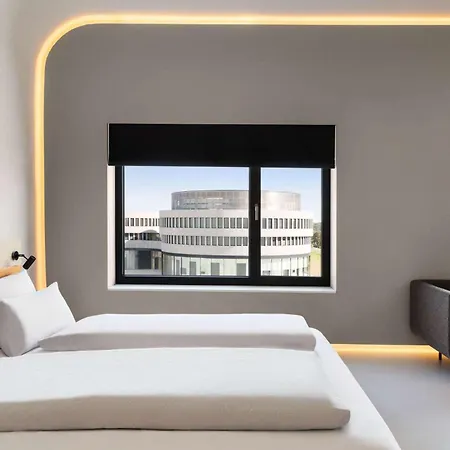Vienna House by Wyndham Ernst Leitz Wetzlar-3