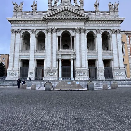 Colosseum Deluxe-2