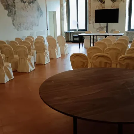 Cà Uberti Palace Hotel-2