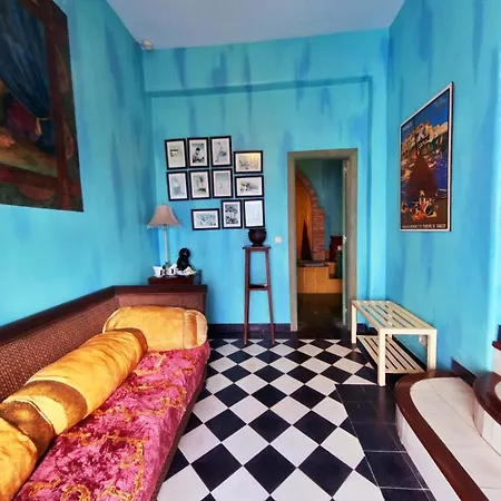 Hotel Utopía-2