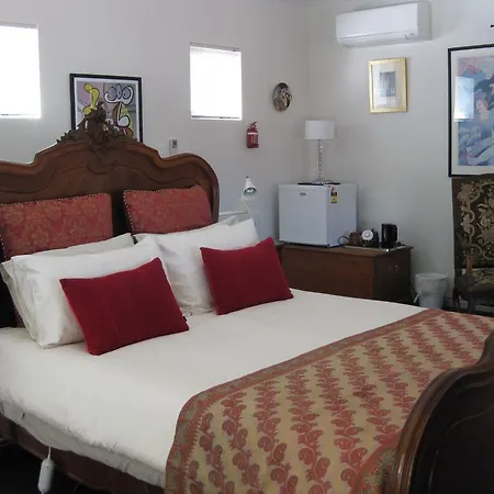 Three Chimneys Bed And Breakfast Boutique Guest House-2