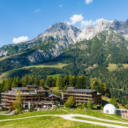 Holzhotel Forsthofalm-3