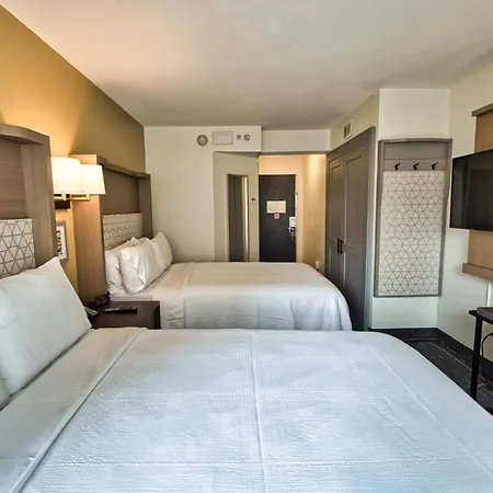 Holiday Inn Toronto Downtown Centre By Ihg-3