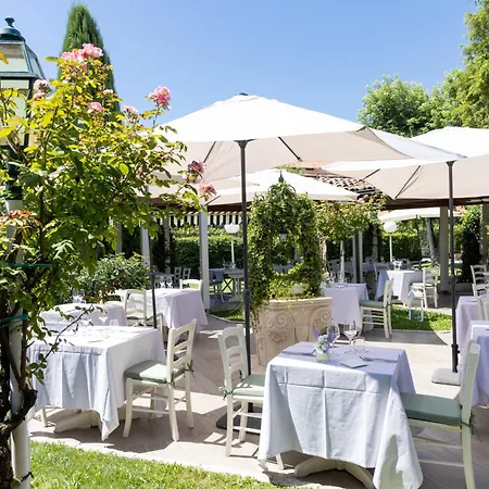 Best Western Plus Hotel Modena Resort-3