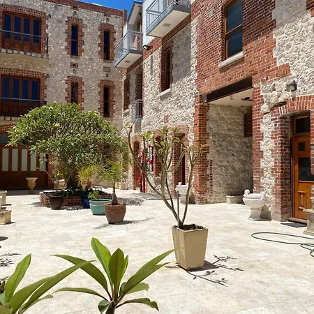 Rialto Suites Fremantle-2
