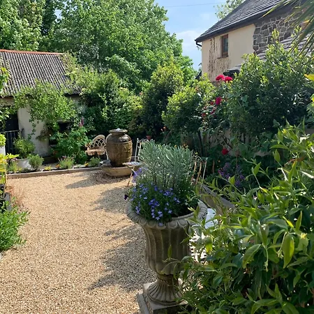 Molesworth Accommodation, Pyworthy, Devon-2