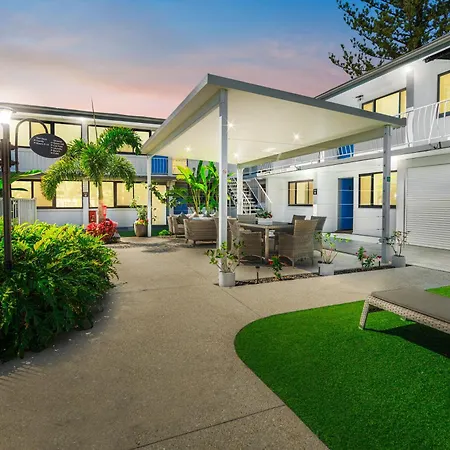 Montego Mermaid Beach Motel-2