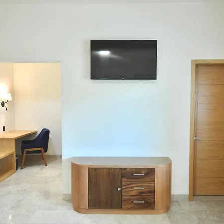 Hotel Plaza Rioverde-3