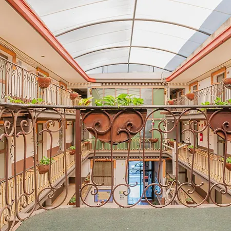 Hotel Zapotlan-2