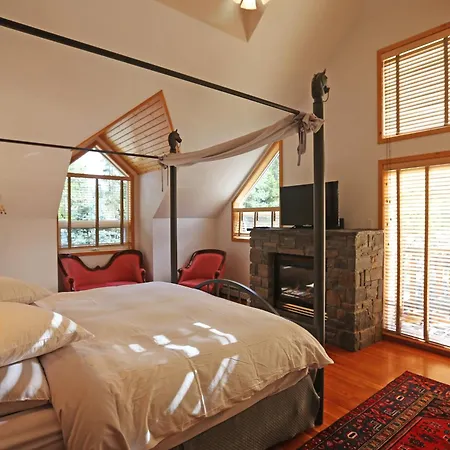 Beaujolais Boutique B&B At Thea'S House- Adults Only-3