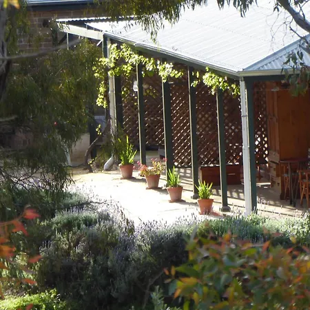 Battunga Cottages-2