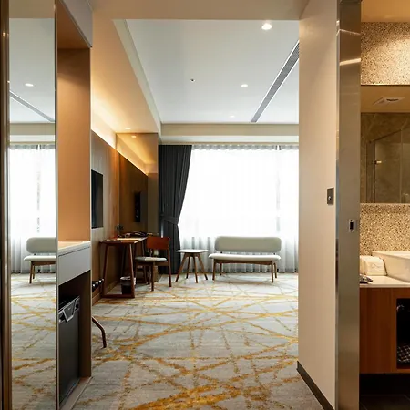 Home Hotel-3