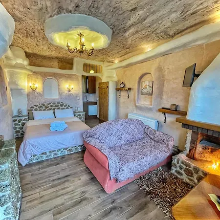Anilia Guesthouse-2