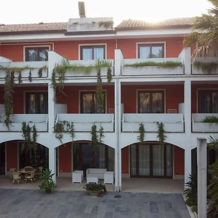 Prince Franklyn Hotel-2