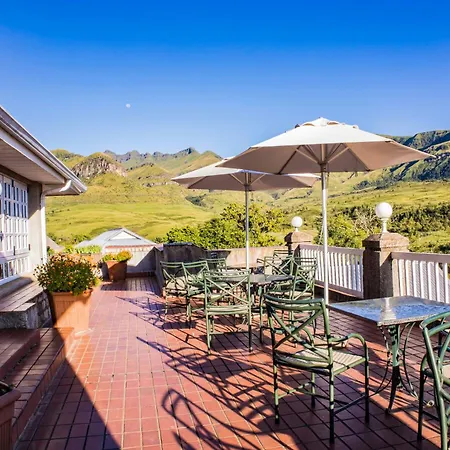 Cathedral Peak Hotel-3