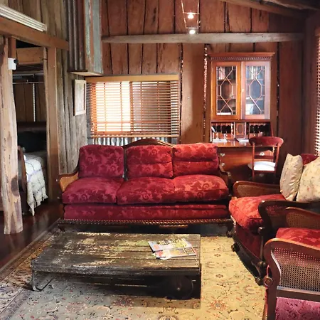 Capers Cottage And Barn Accommodation-3