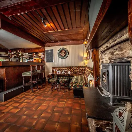 The Glenbeigh Hotel-3