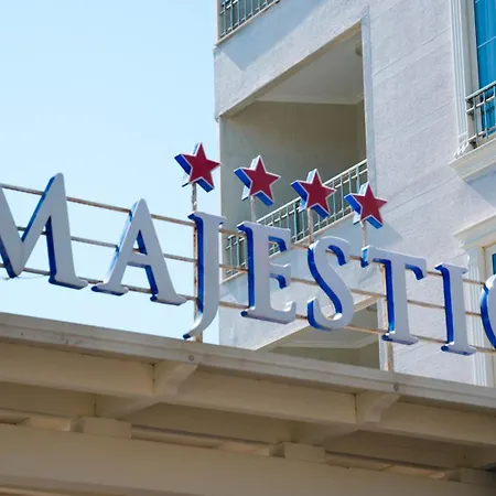 Hotel Majestic-3