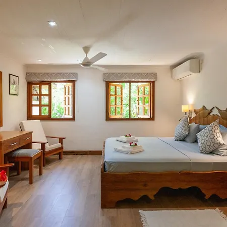 Anse Lazio Lodge-2