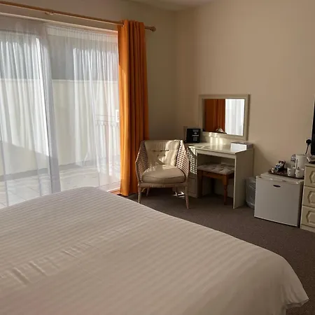 The Prince Of Wales Hotel-3