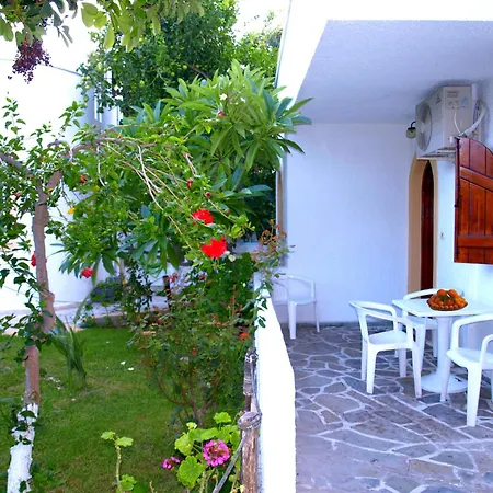 Kastro Studios Apartments-3