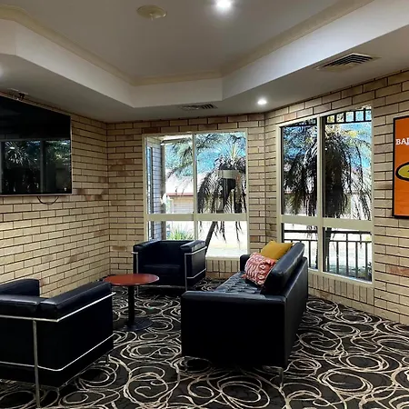 Western Heritage Motor Inn-3
