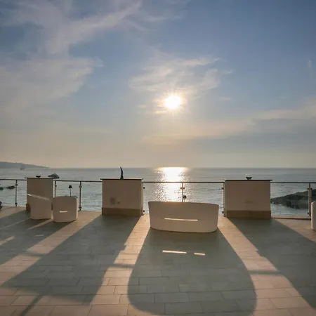 Hotel Giosue' a mare Sorrento-3