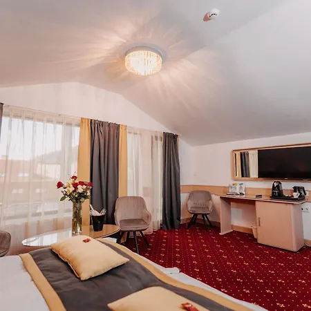 Hotel Lacu Rosu-3