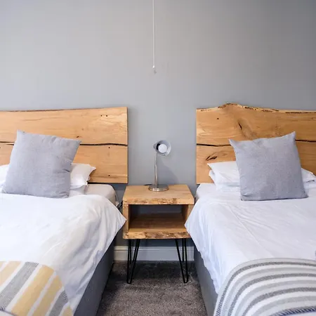 Mullions 51 B&B-3