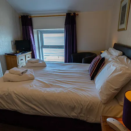 Can-Y-Bae Hotel-3