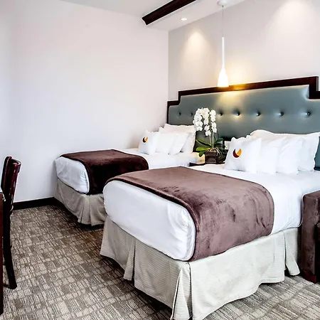Aura Hotel Brooklyn-3