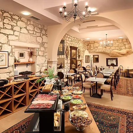Heritage Hotel Angelo d'Oro-2