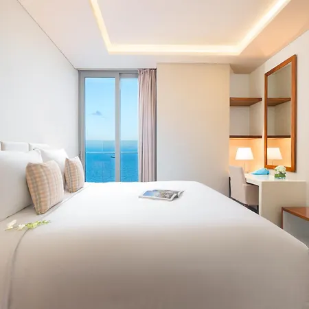 A La Carte Da Nang Beach-2