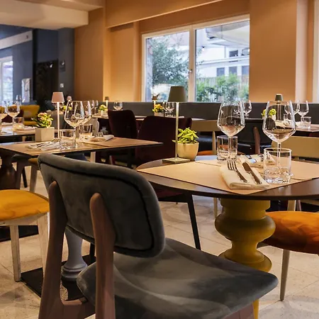 Adesso Hotel-3
