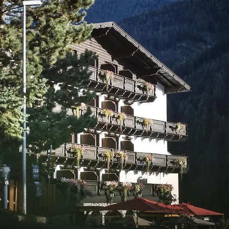 Berghotel Basur - Das Schihotel am Arlberg-3
