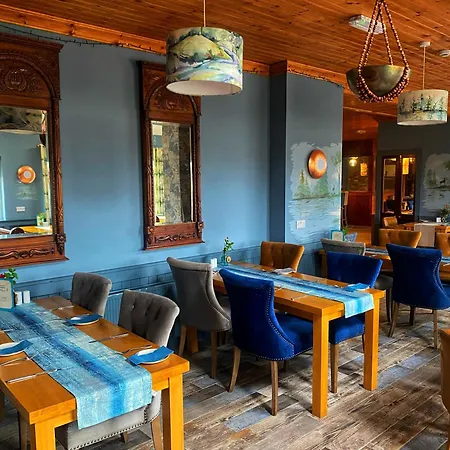 Dulrush Lodge Guest House, Restaurant And Self-Catering-3