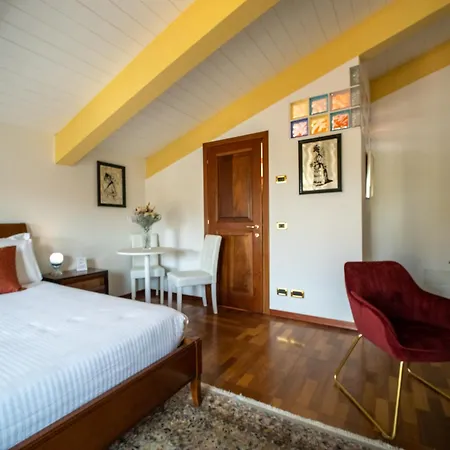 Ego' Residence Ferrara & City Center Apartment-3