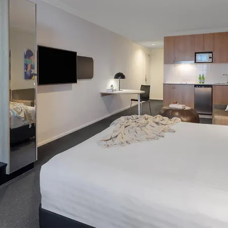 Oaks Perth Hotel-2