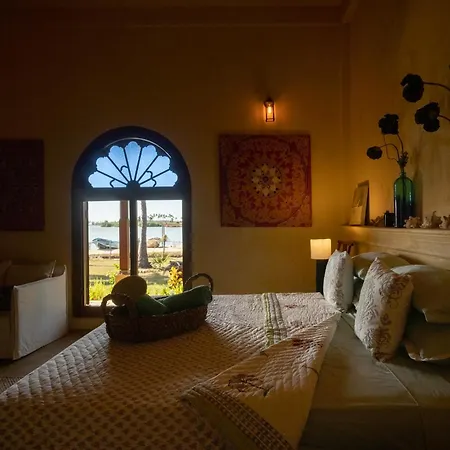 Luna Laguna-3