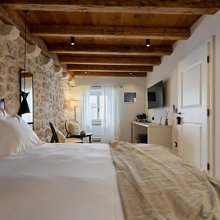 Modern Stone House, Luxury Suites In Dubrovnik Old Town-3