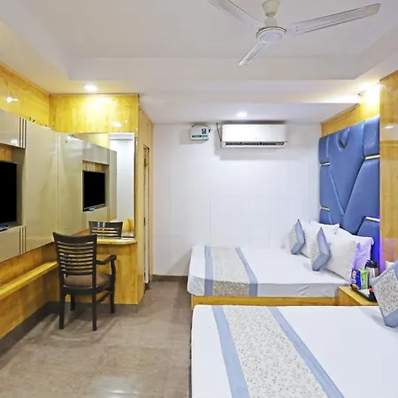 Hotel Preet Palace -5 Mints Walk From Nizamuddin Railway Station-3